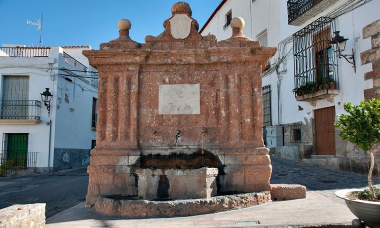 Fuente de Carlos IV (Fondón - Almería)