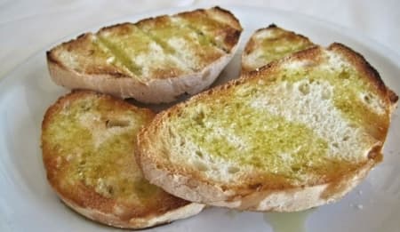 Toasts with olive oil