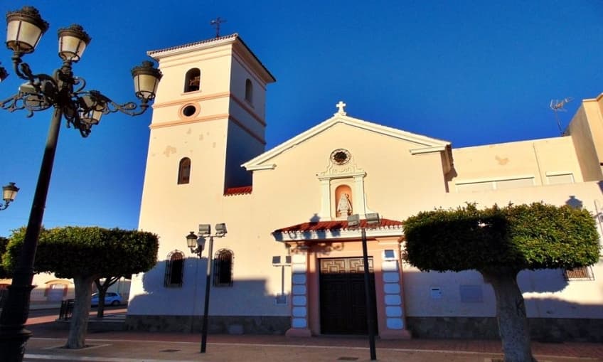 Iglesia de la Virgen de la Cabeza (Benahadux - Almería)