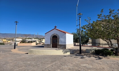 Ermita del Cerro de la Cruz y Mirador (Viator - Almería)